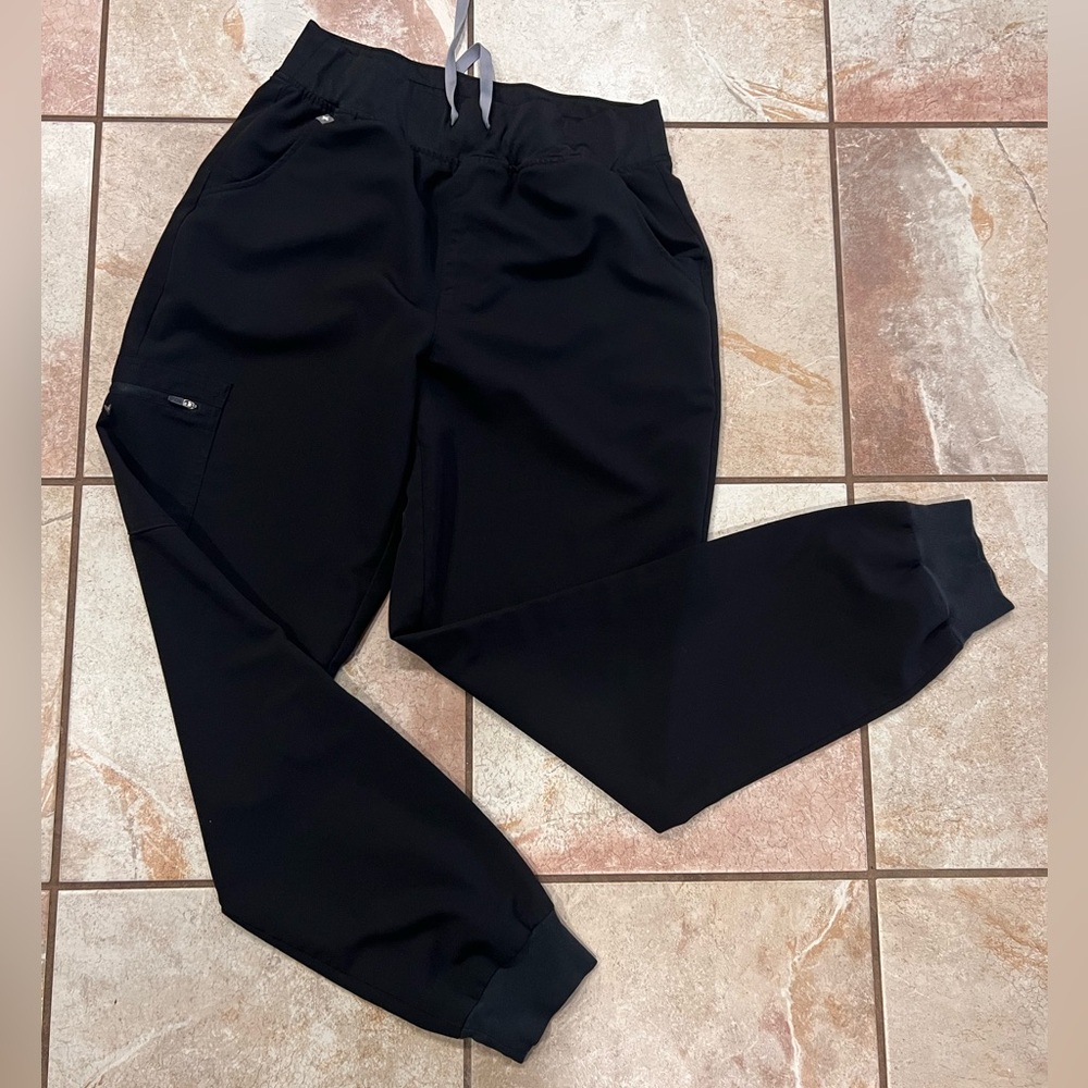 Figs jogger scrub pants